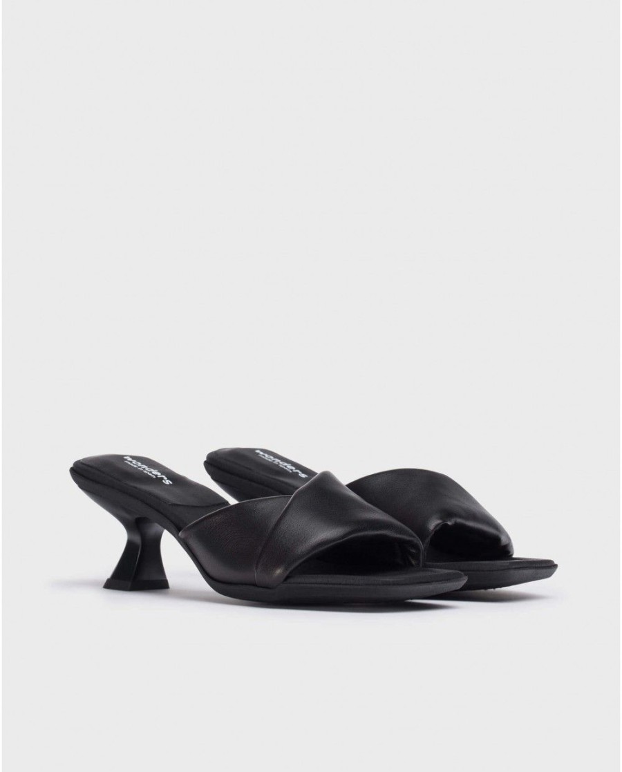 Wonders Black Glow Mules | Heels