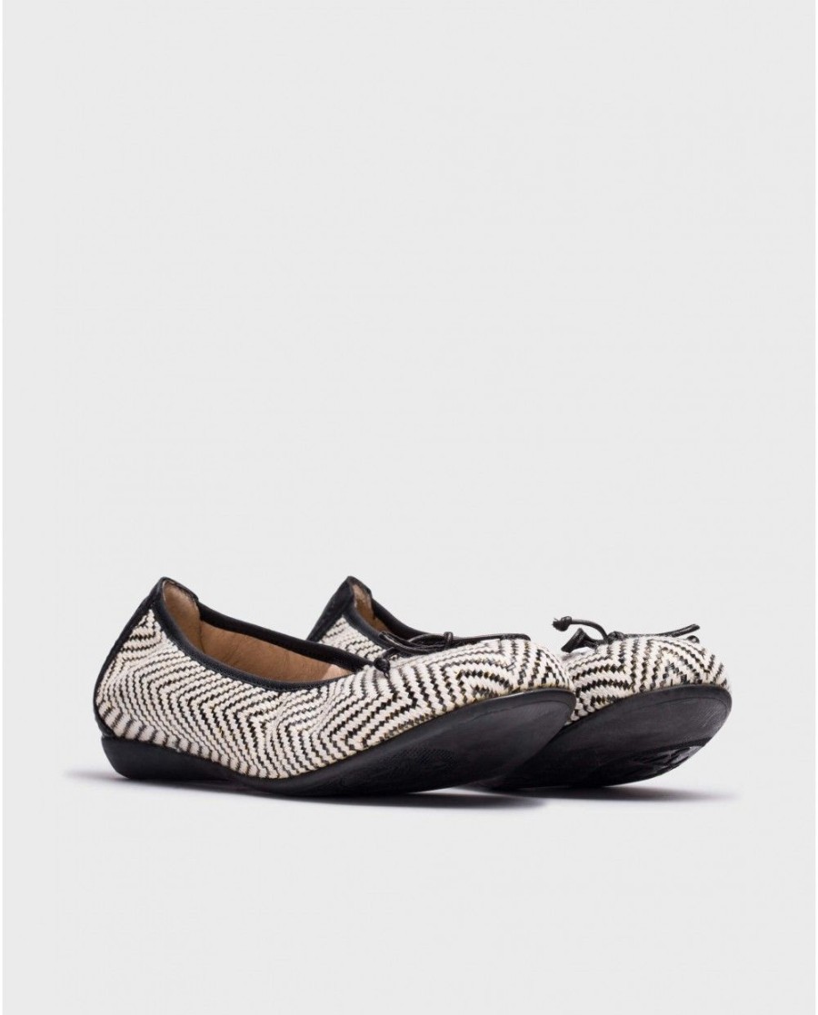 Wonders Black Bucharest Ballerina | Flat Shoes