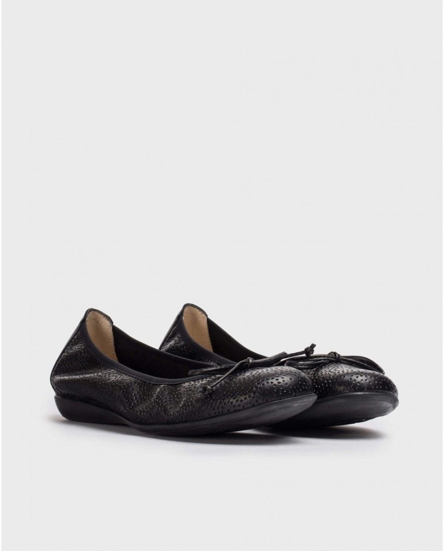 Wonders Black Lace Ballerina | Flat Shoes